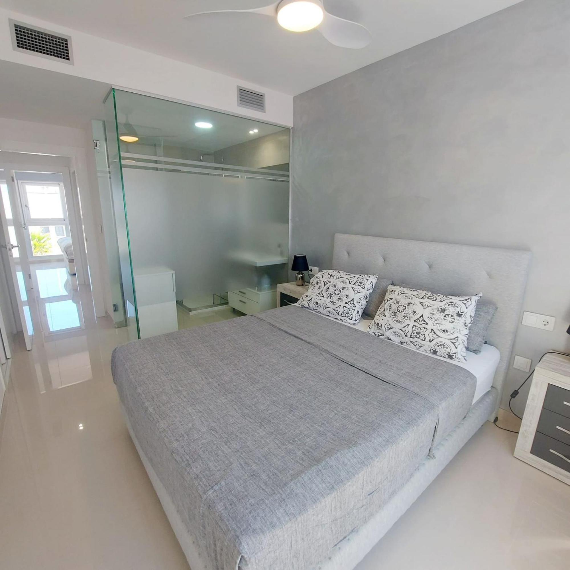 Property Punta Prima Amay ตอร์เรเวียคา ภายนอก รูปภาพ